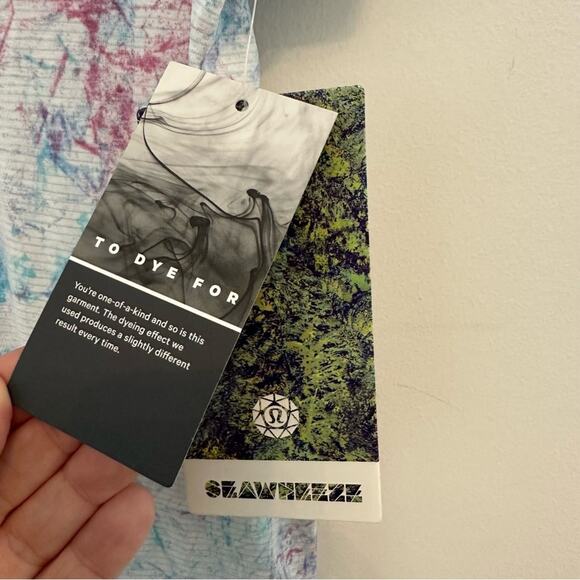 RARE Lululemon SeaWheeze Swiftly Speed SS Tee in Tie Dye Size 10 NWT - Picture 3 of 8